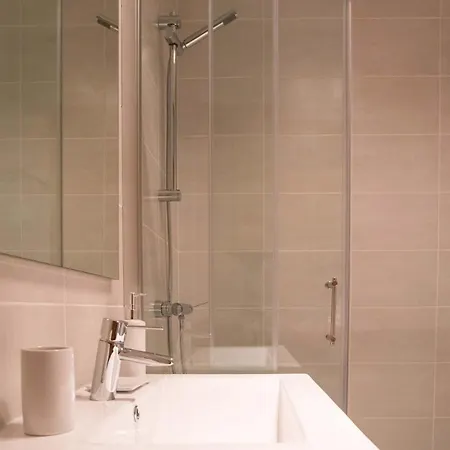 Modern 2 Bed 아파트 Armação de Pêra