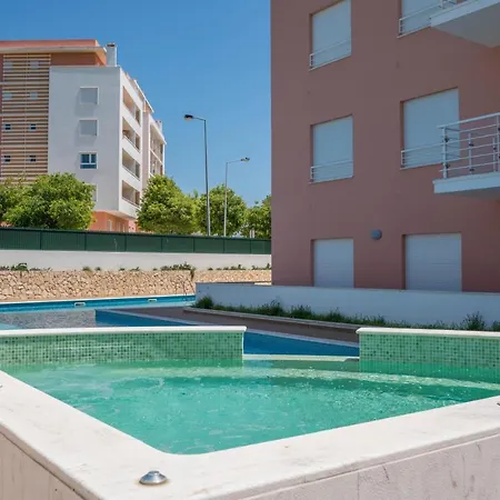 Modern 2 Bed 아파트 Armação de Pêra