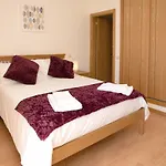 Modern 2 Bed
