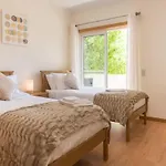 Modern 2 Bed