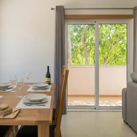 Apartment Modern 2 Bed Armação de Pêra