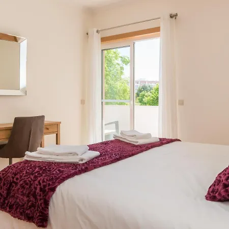 Modern 2 Bed *