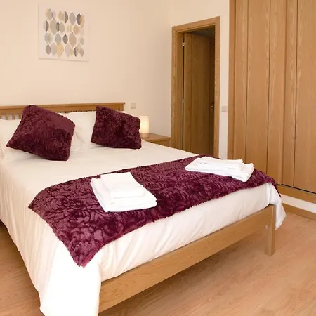 Modern 2 Bed