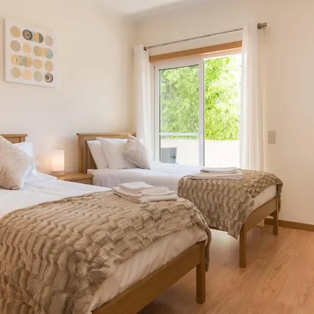 Modern 2 Bed